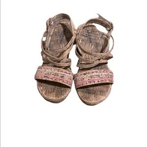 Girls Arizona wedge sandals size 1